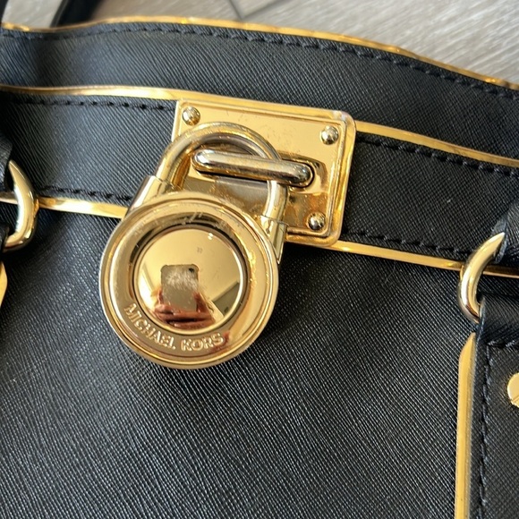 Michael Kors Black Leather Hamilton satchel Handbag with chain strap - Picture 5 of 12